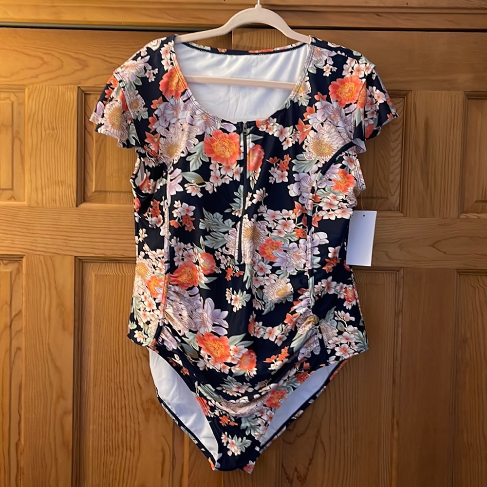 *NEW w/ Tags* MeetCurve Zip Front Frill Sleeve Bathingsuit